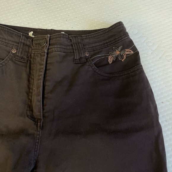 Brown capris - Picture 2 of 3